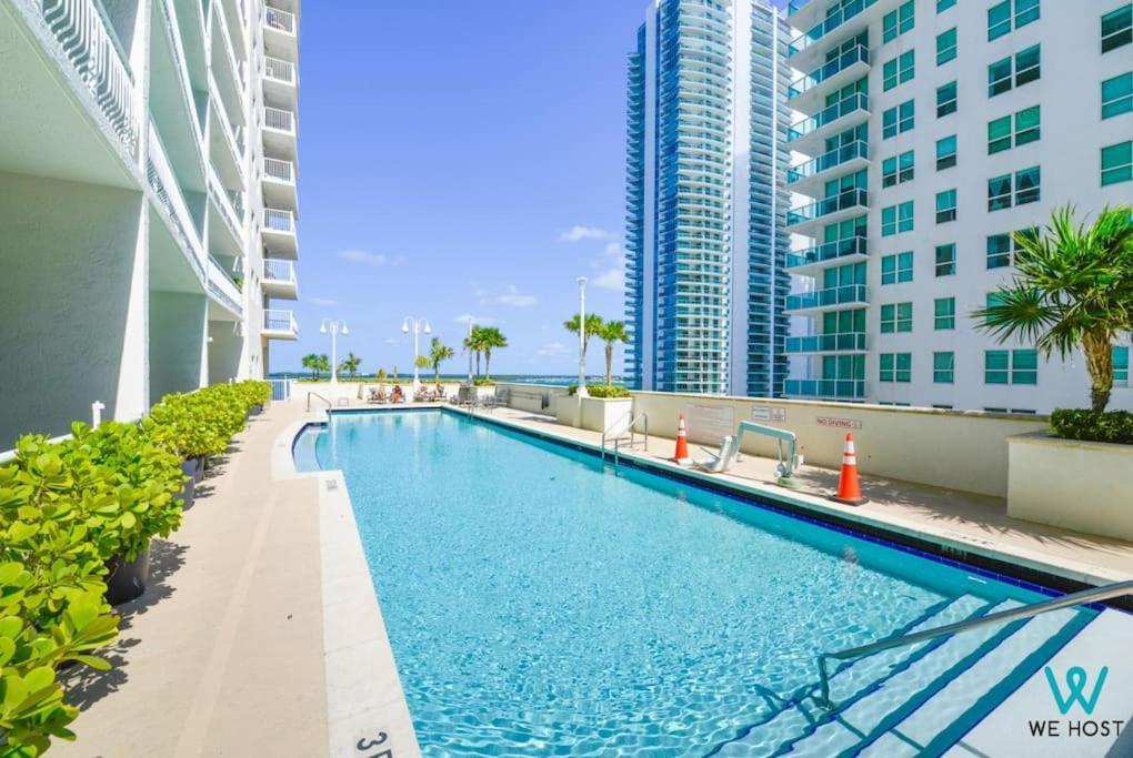 Appartement Trendy 2br With Pool And Bay Views